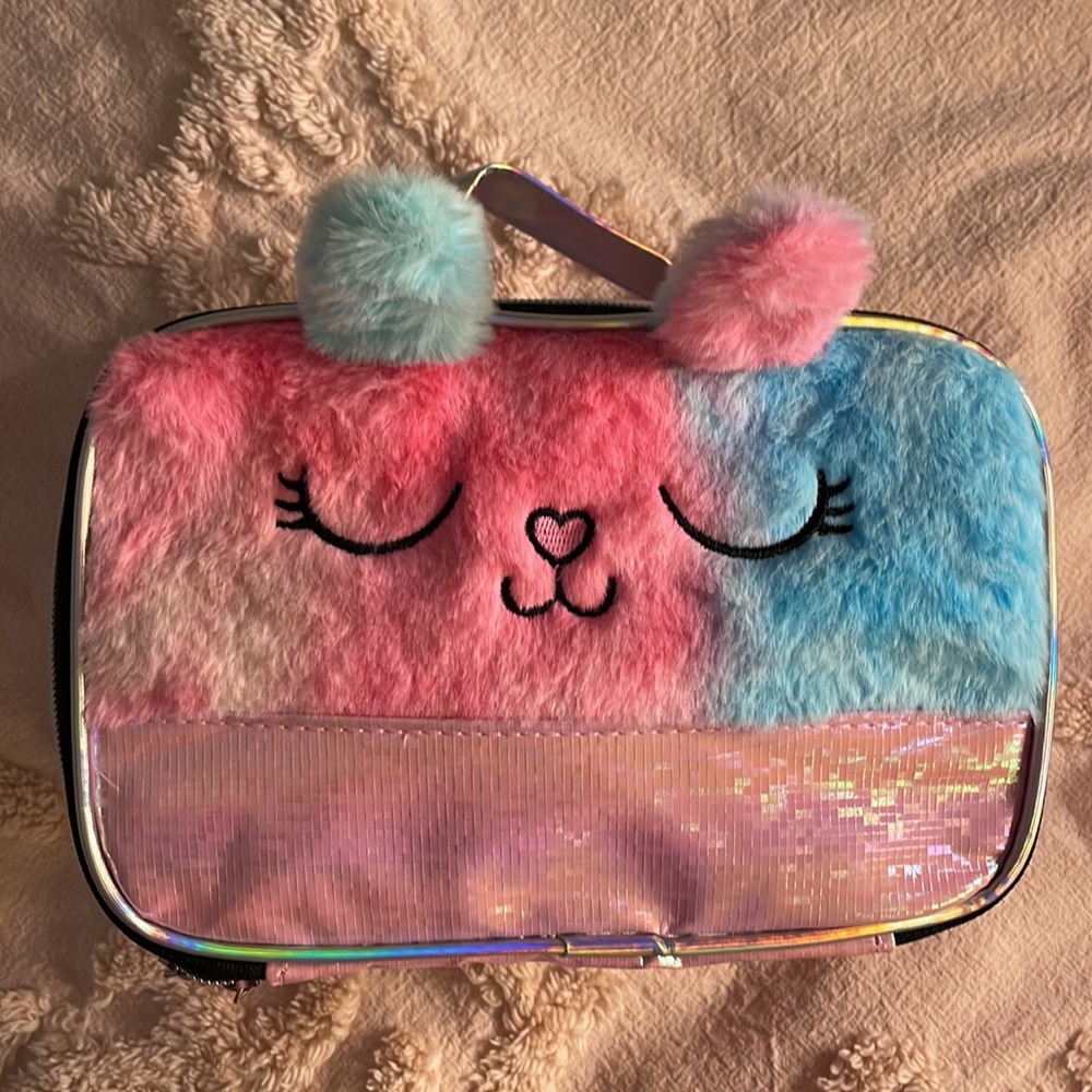 Cute & Fuzzy Storage Case - Picture 8 of 8
